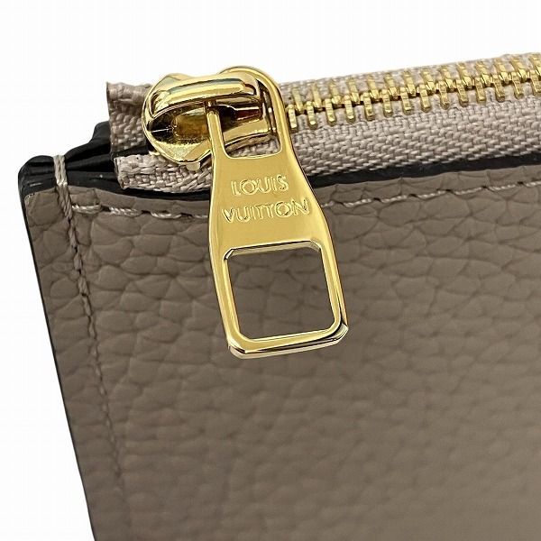 Louis Vuitton Portefeuille Capucines Compact M62159 Trifold Wallet Women