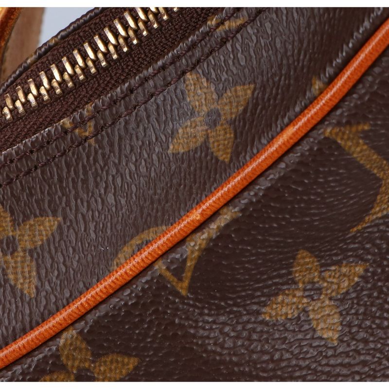 Louis Vuitton 02 M51511 Croissant GM One Shoulder Bag