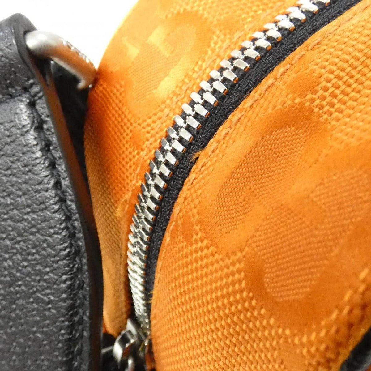 Gucci Off the Grid Shoulder Bag — view 4