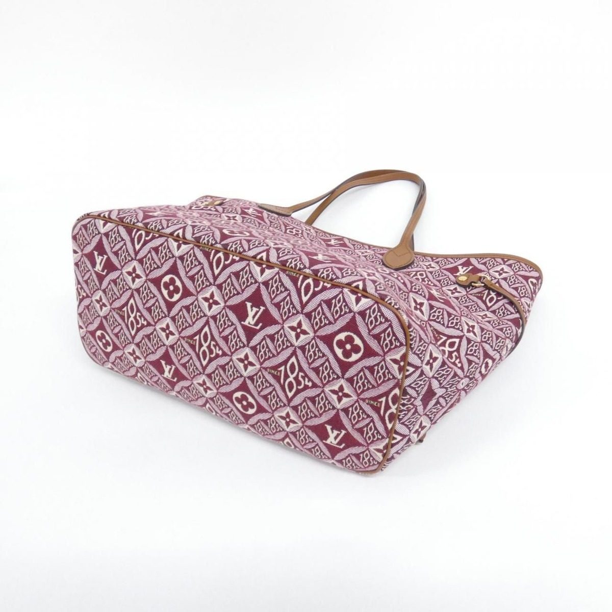 Louis Vuitton Neverfull MM Bag — view 2