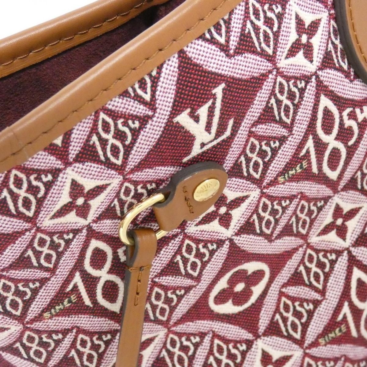 Louis Vuitton Neverfull MM Bag — view 3