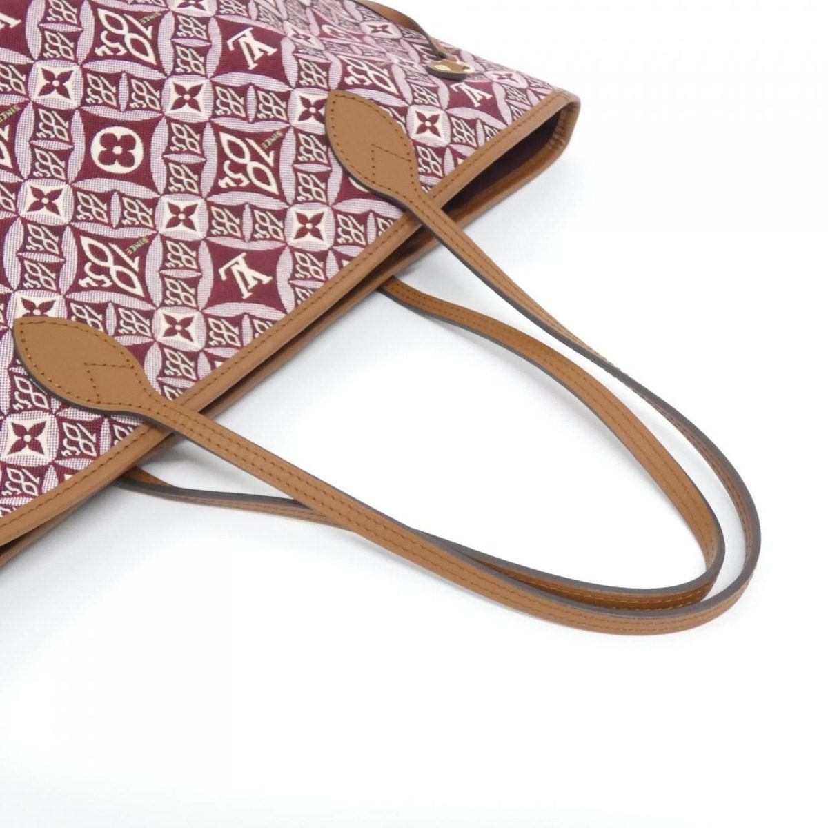 Louis Vuitton Neverfull MM Bag — view 4