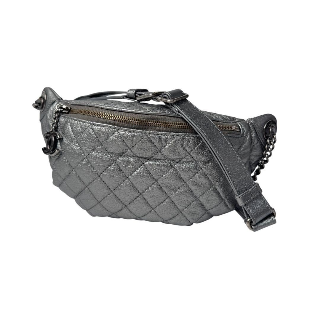 Chanel Waist Bag Silver Leather No 19