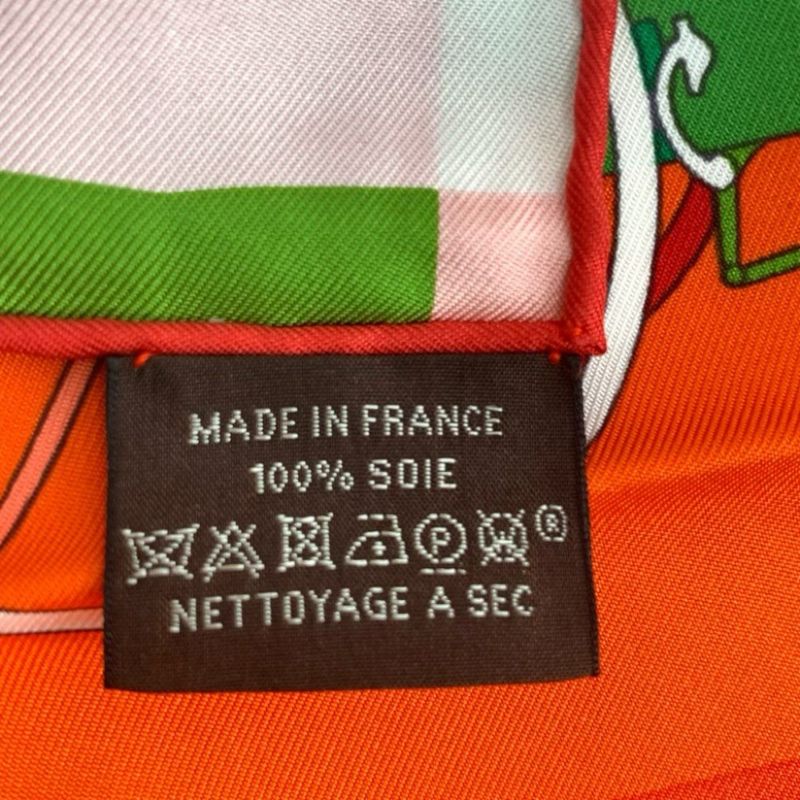 Hermes Carre 90 Voitures Exquises Elaborate Carriage Scarf 100% Silk