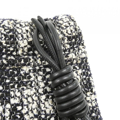 Chanel Vintage Shoulder Bag — view 5