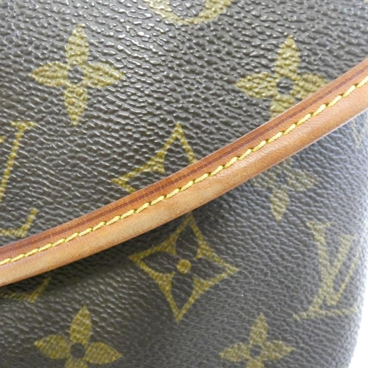 Louis Vuitton Monogram Saumur Shoulder Bag Brown Marron — view 3