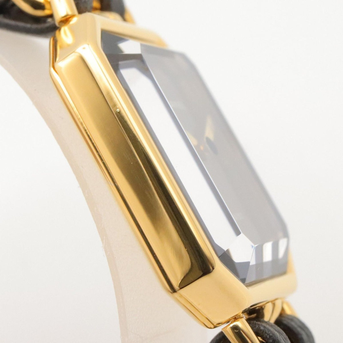 Chanel Watch Premiere M Black Leather — view 10