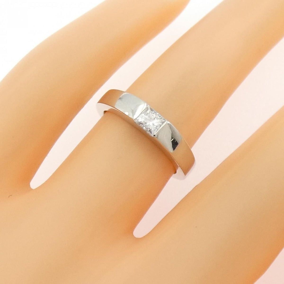 Cartier Tank Ring L — view 6