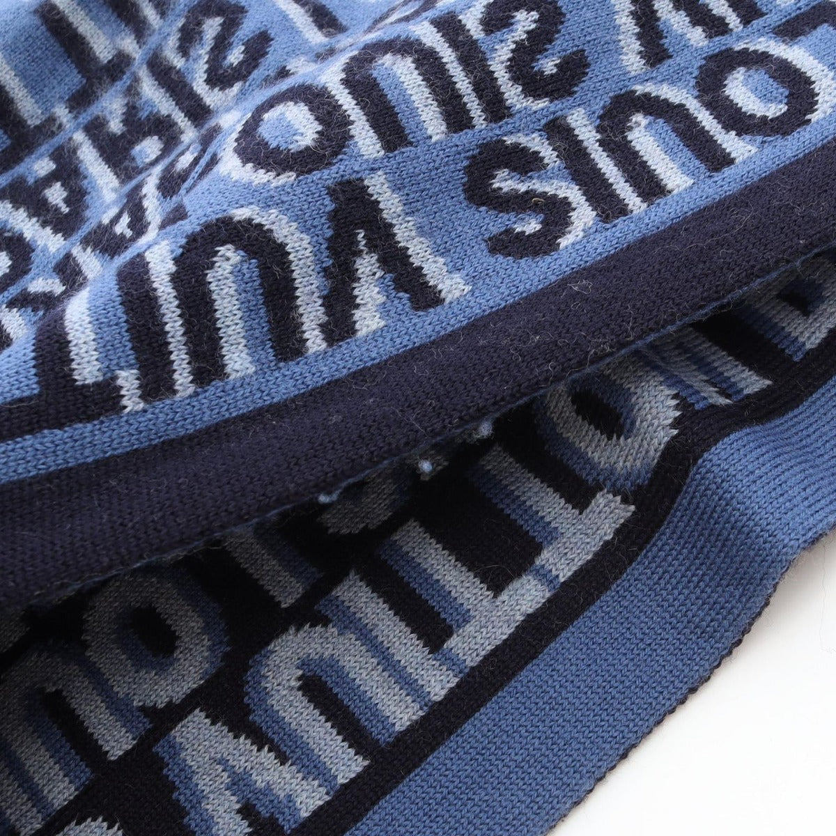 Louis Vuitton Scarf Echarpe LV Tag Wool — view 3