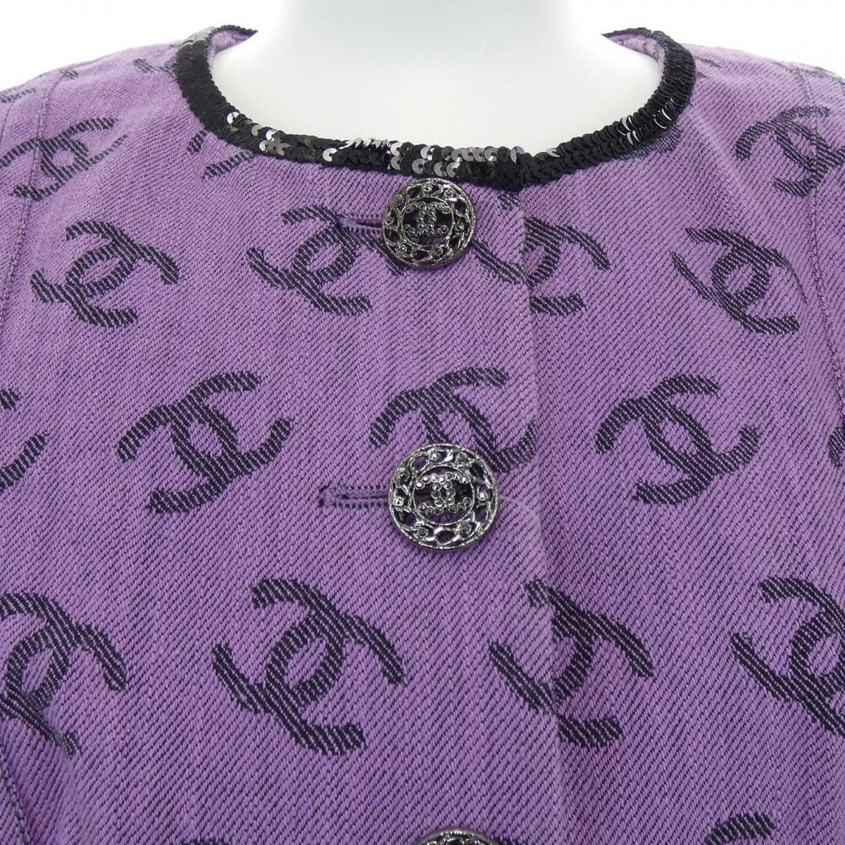 Chanel Collarless Jacket 34 — view 6