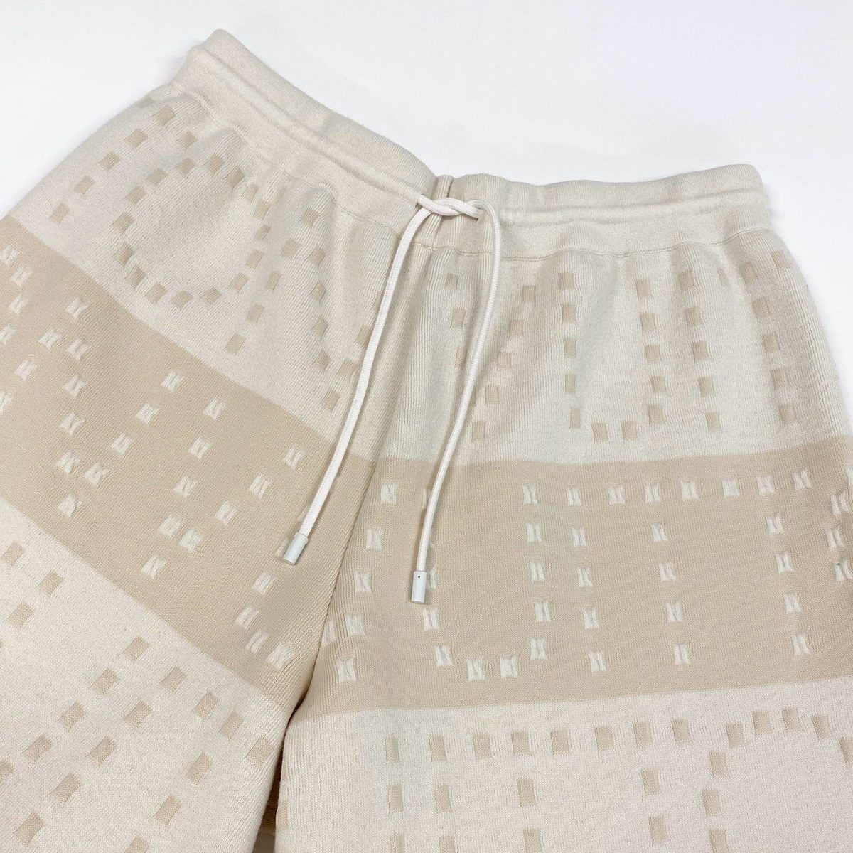 Louis Vuitton Chunky Stripe Logo Jacquard Shorts M Ivory — view 4