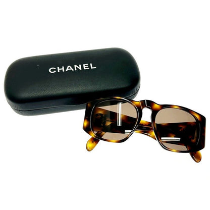 Chanel Matelasse 01450 91235 Brown Sunglass Es with Case 306852 Sunglass Es