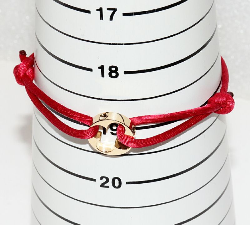 Louis Vuitton Bracelet Pendant Top 18K Yellow Gold Bra Scuff Lyan Empreinte