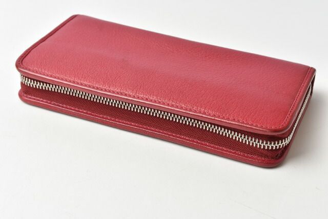 Loewe Wallets Preowned Loewe Long Wallet Round Zipper Amazona Goatskin Bordeaux