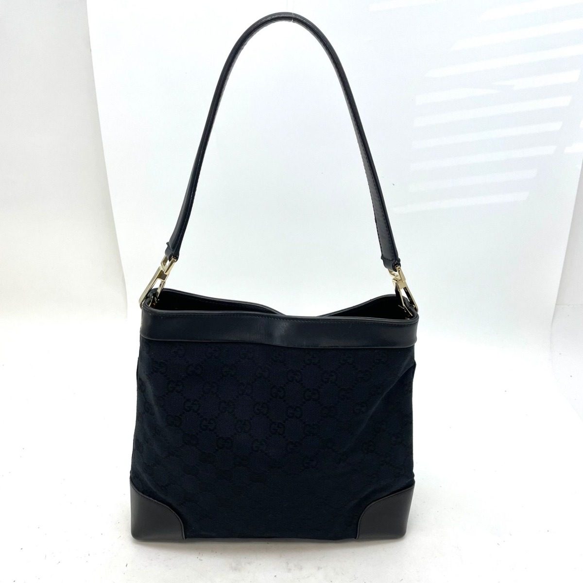 Gucci Shoulder Handbag GG Canvas Black Formal — view 2