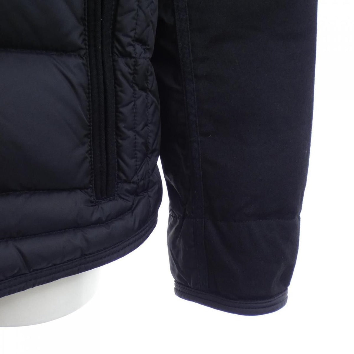 Moncler Ryan Down Jacket — view 8
