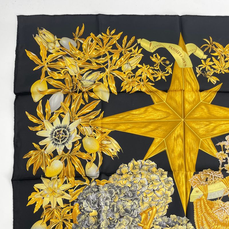 Hermes Carre 90 Passiflores Passion Flower Black 100% Silk Scarf