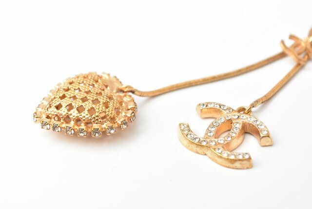 Chanel Necklace Pendant Chanel Long Coco Mark CC Heart Rhinestone Gold