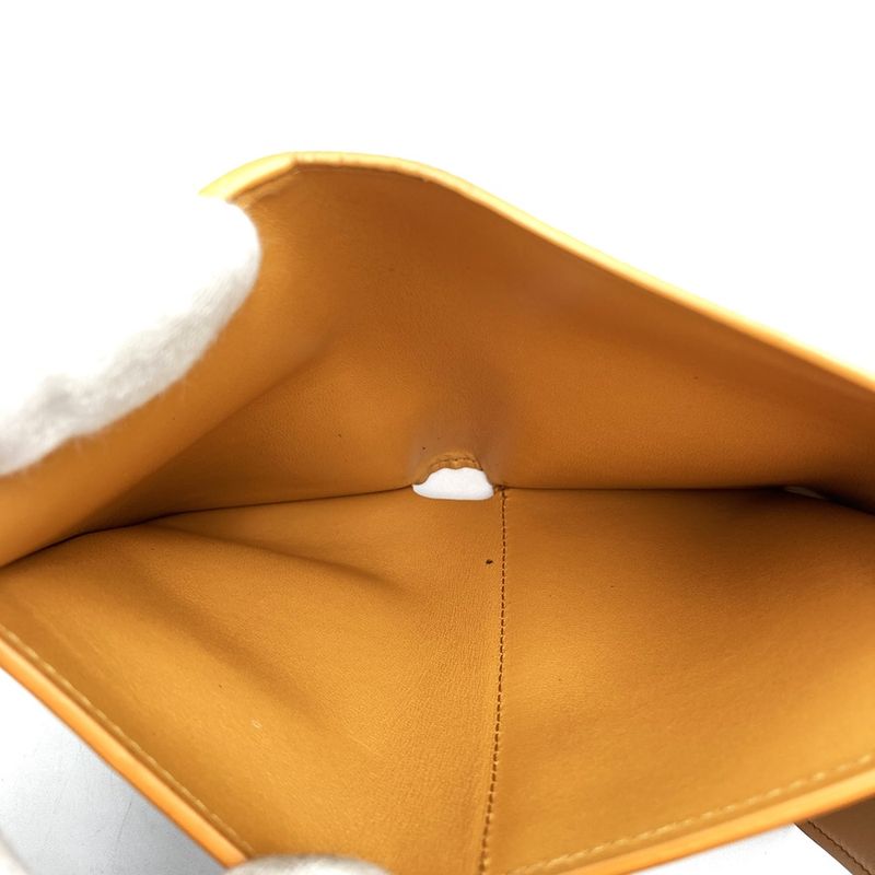 Louis Vuitton M81669 Portefeuille Capucines Compact Trifold Wallet Taurillon