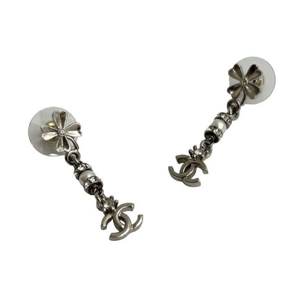 Chanel Coco Mark Clover Motif Metal Rhinestone Fake 23FP
