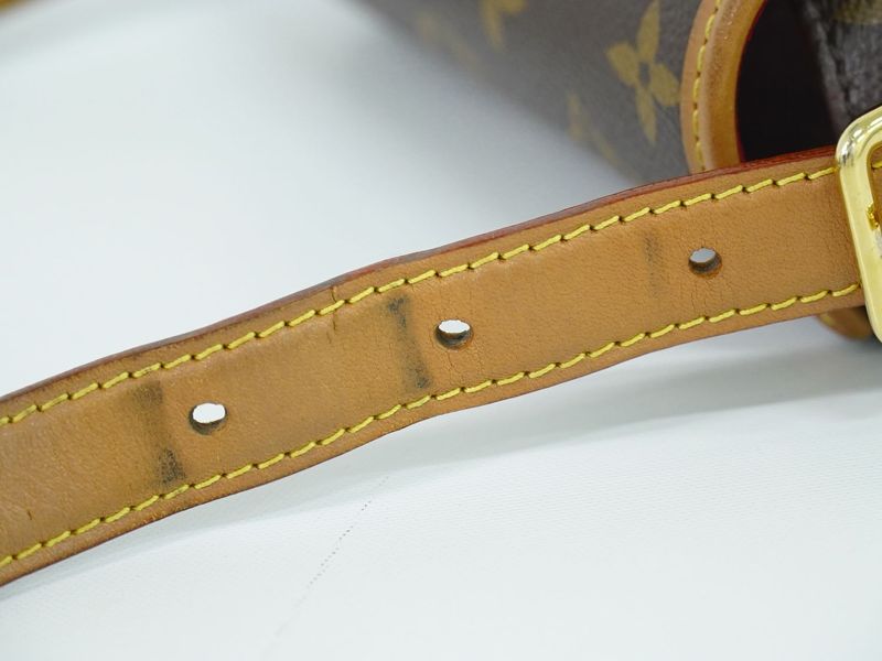 Authentic Louis Vuitton LV Tambourin Monogram Shoulder Bag Pochette Brown