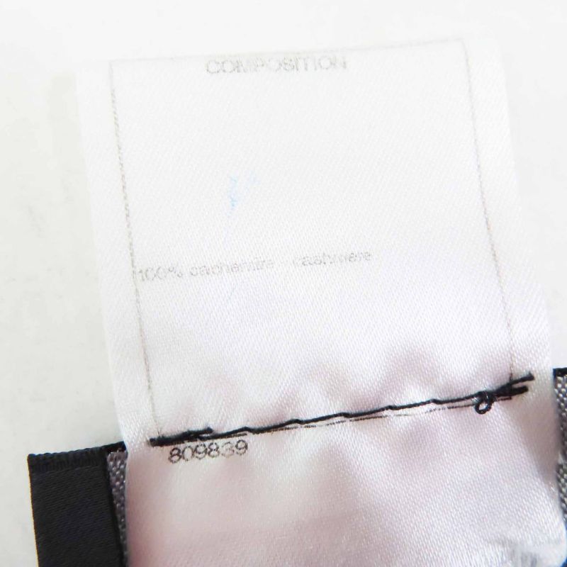 CHANEL P48050 100% Cashmere Long-sleeved Knit Pullover With Coco Motif At Hem