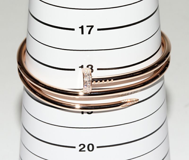 Cartier Bracelet Bangle 18K Pink Gold 62 Diamonds (051ct) Juste Un Clou