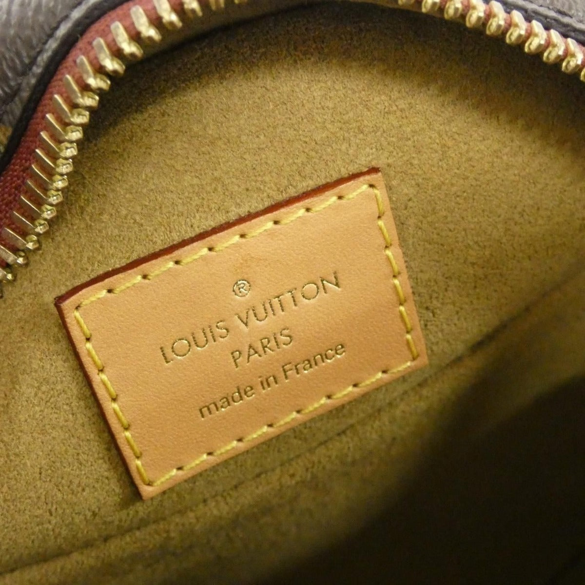 Louis Vuitton Monogram Boite Chapeau Souple PM Shoulder Bag — view 7