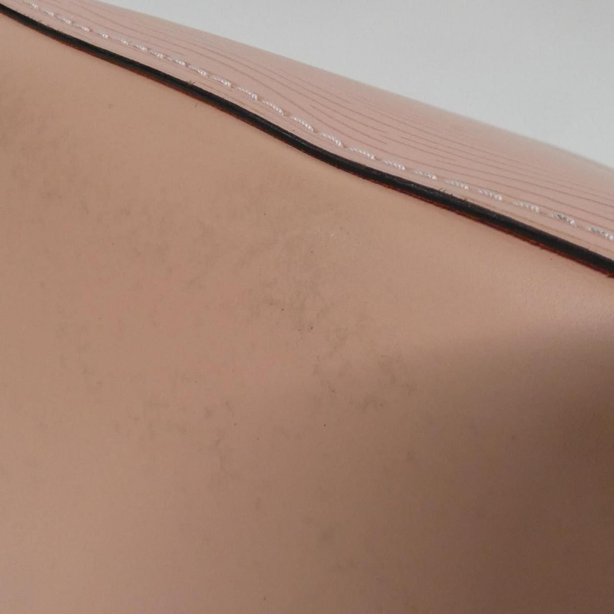 Louis Vuitton Epi Neo Noe Shoulder Bag — view 3
