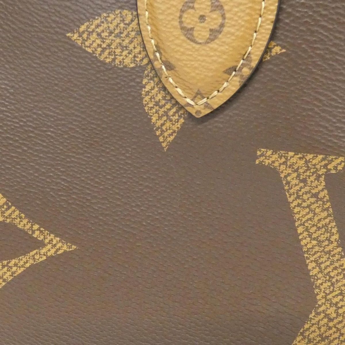 Louis Vuitton Monogram Giant On The Go MM Bag — view 4