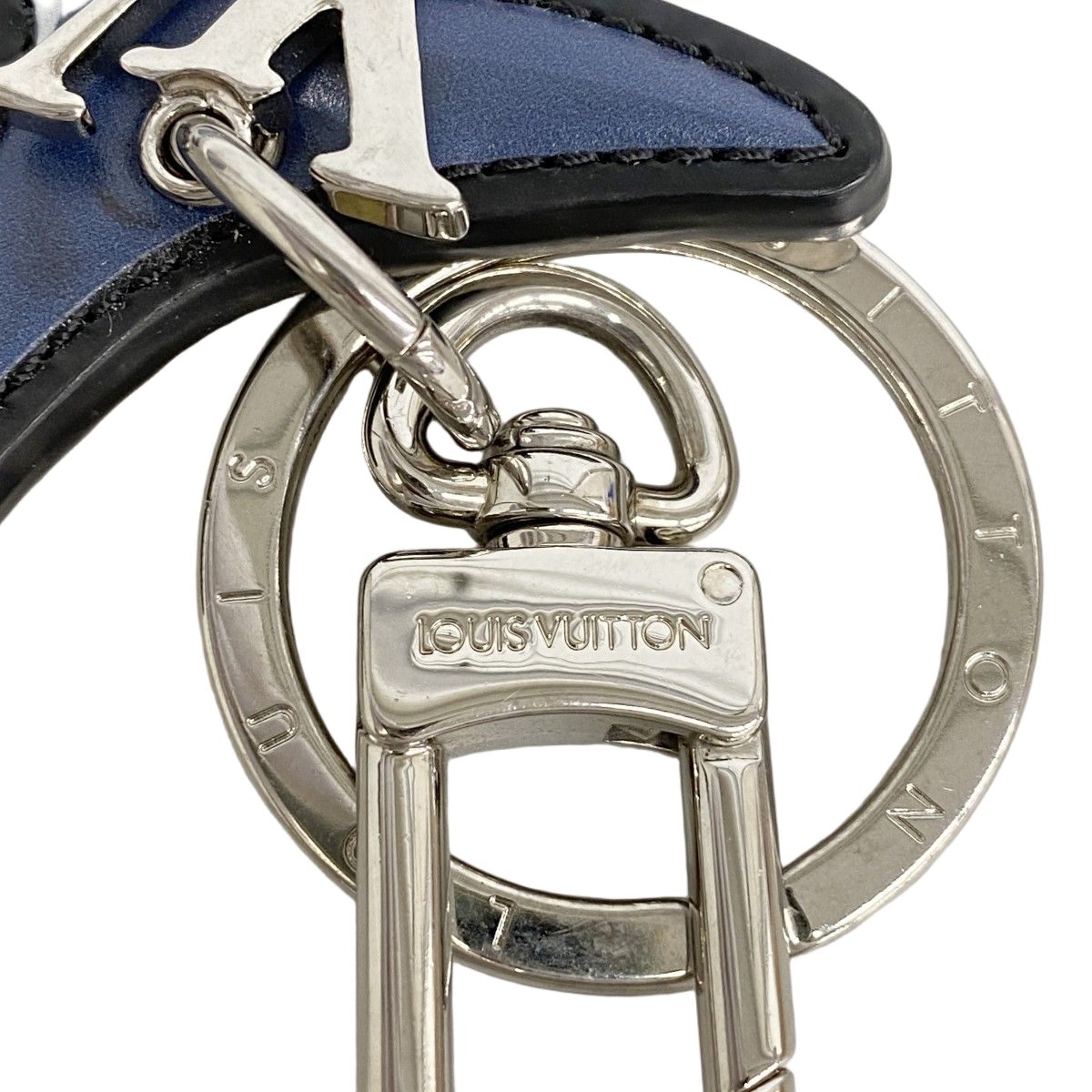 Louis Vuitton Key Holder Charm Monogram Porte Cles Shark Blue White — view 2