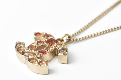 Necklace Pendant Chanel Vintage Gold