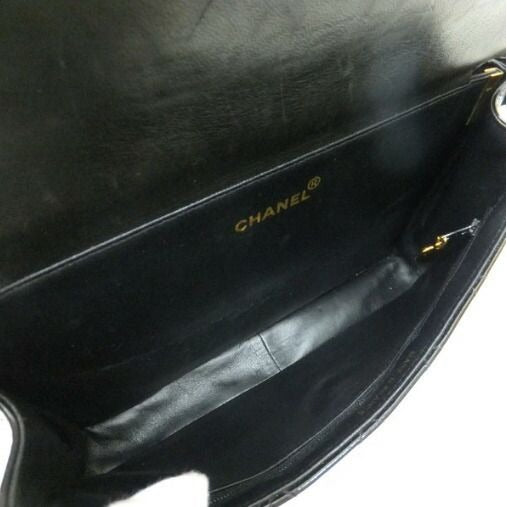 Chanel Double Face Bag 26 Quilted Patent Leather Black Gold — view 4