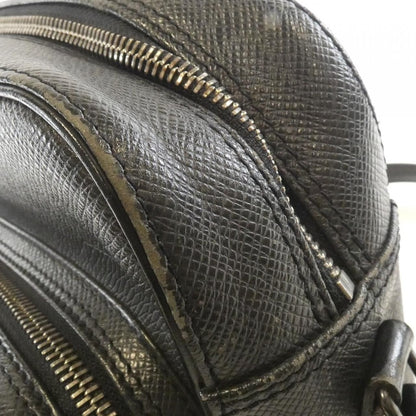 Louis Vuitton Taiga Nile Shoulder Bag — view 5