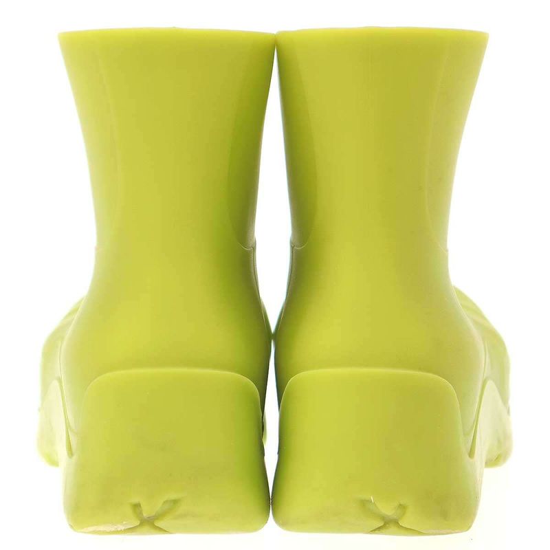 Bottega Veneta the Puddle Rubber Paddle Boots in Green 35