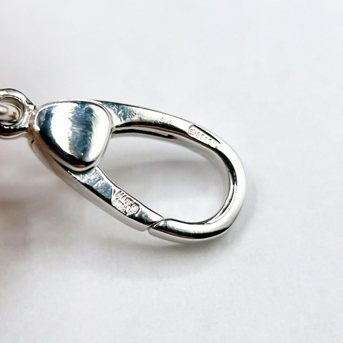 Bvlgari Snowflake White Gold Pendant Top — view 4