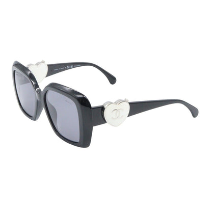 Chanel Sunglasses 501 T8 Black — view 2