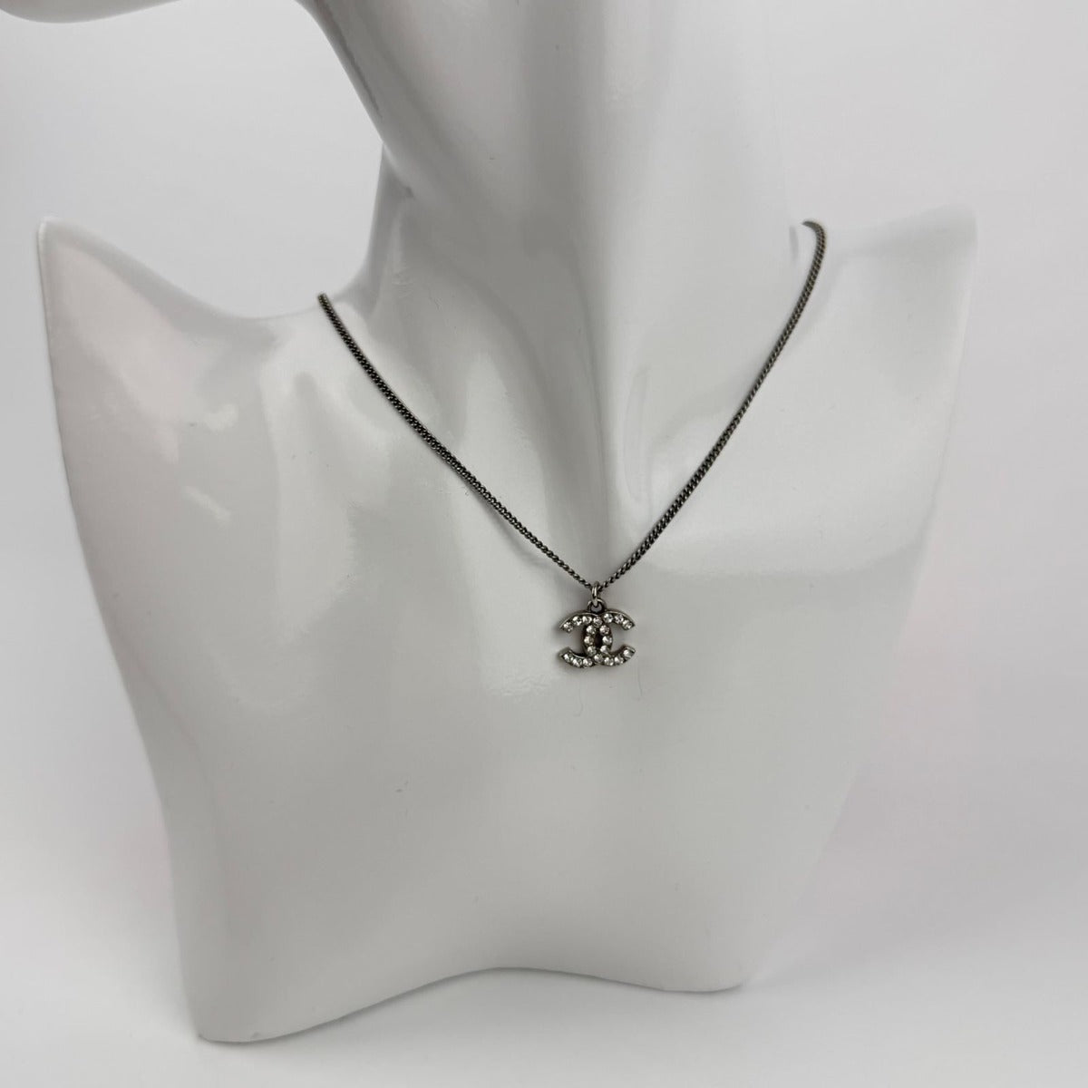 Chanel CC Logo Necklace Vintage