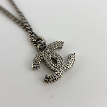 Chanel CC Logo Necklace Vintage — view 6