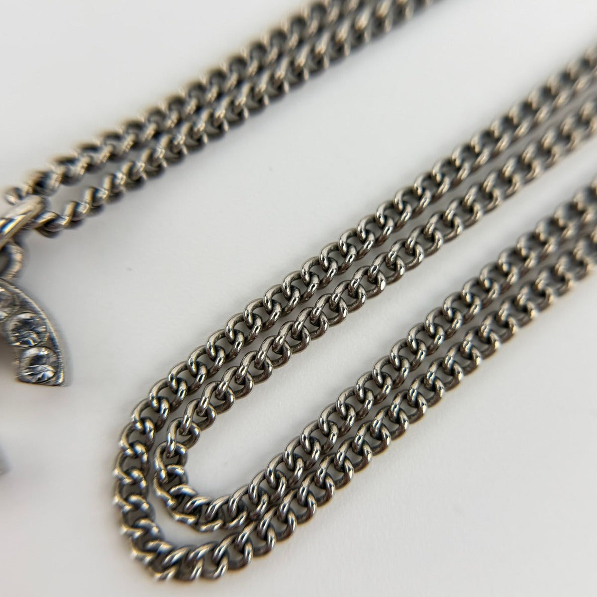 Chanel CC Logo Necklace Vintage — view 9