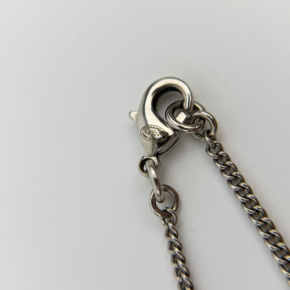 Chanel CC Logo Necklace Vintage — view 10