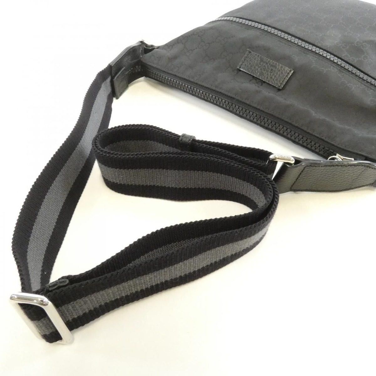 Gucci Shoulder Bag Silver — view 8
