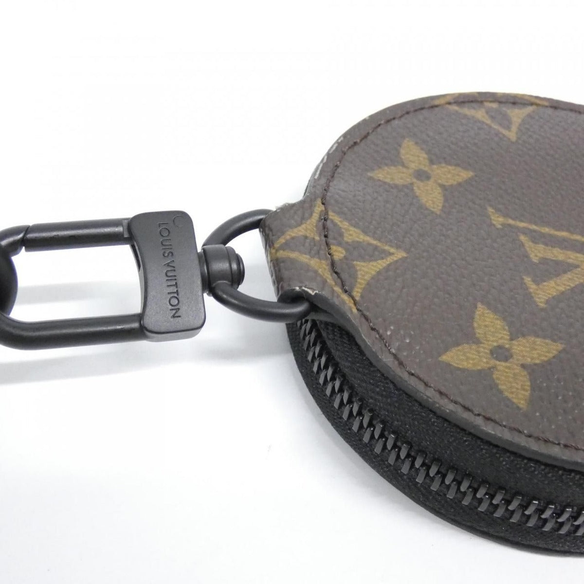 Louis Vuitton Taurillon Monogram Trio Pouch Shoulder Bag — view 6