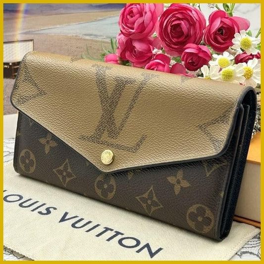 Louis Vuitton Portefeuille Sarah Giant Reverse Wallet