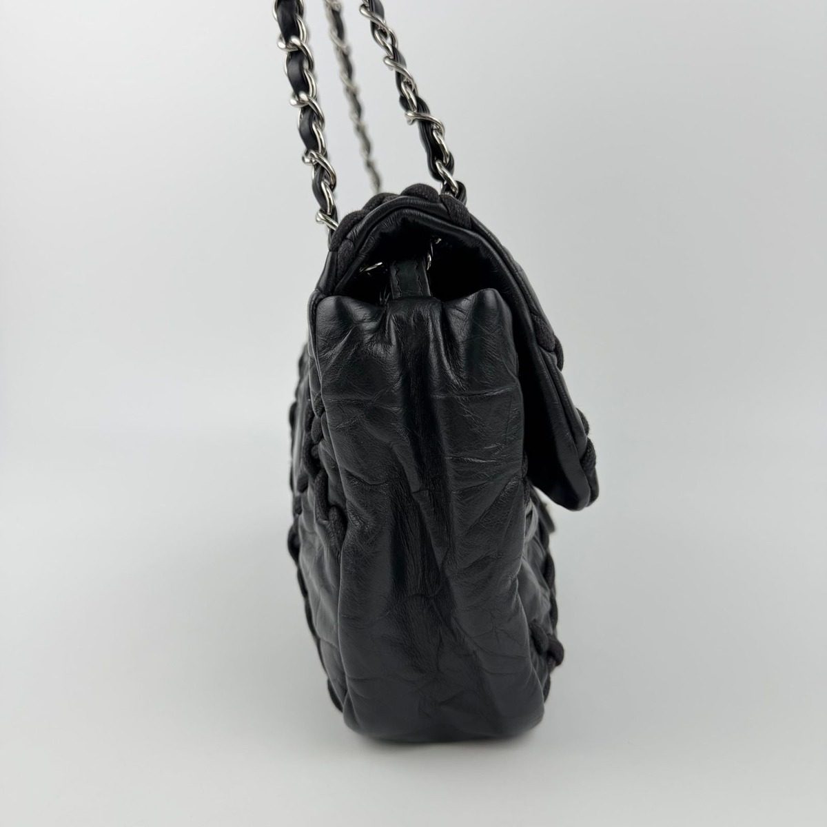 Chanel CC Logo Ultra Stitch Chain Shoulder Bag Black Leather Vintage — view 6