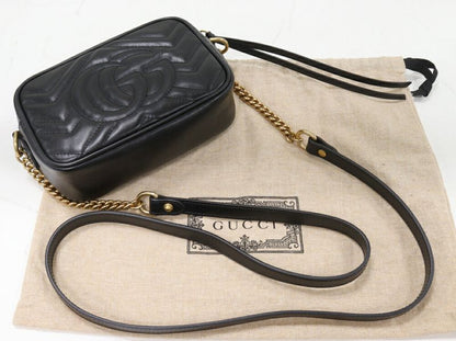 Gucci Chain Shoulder Bag GG Marmont Quilted Mini Bag Calf Black Gold Hardware