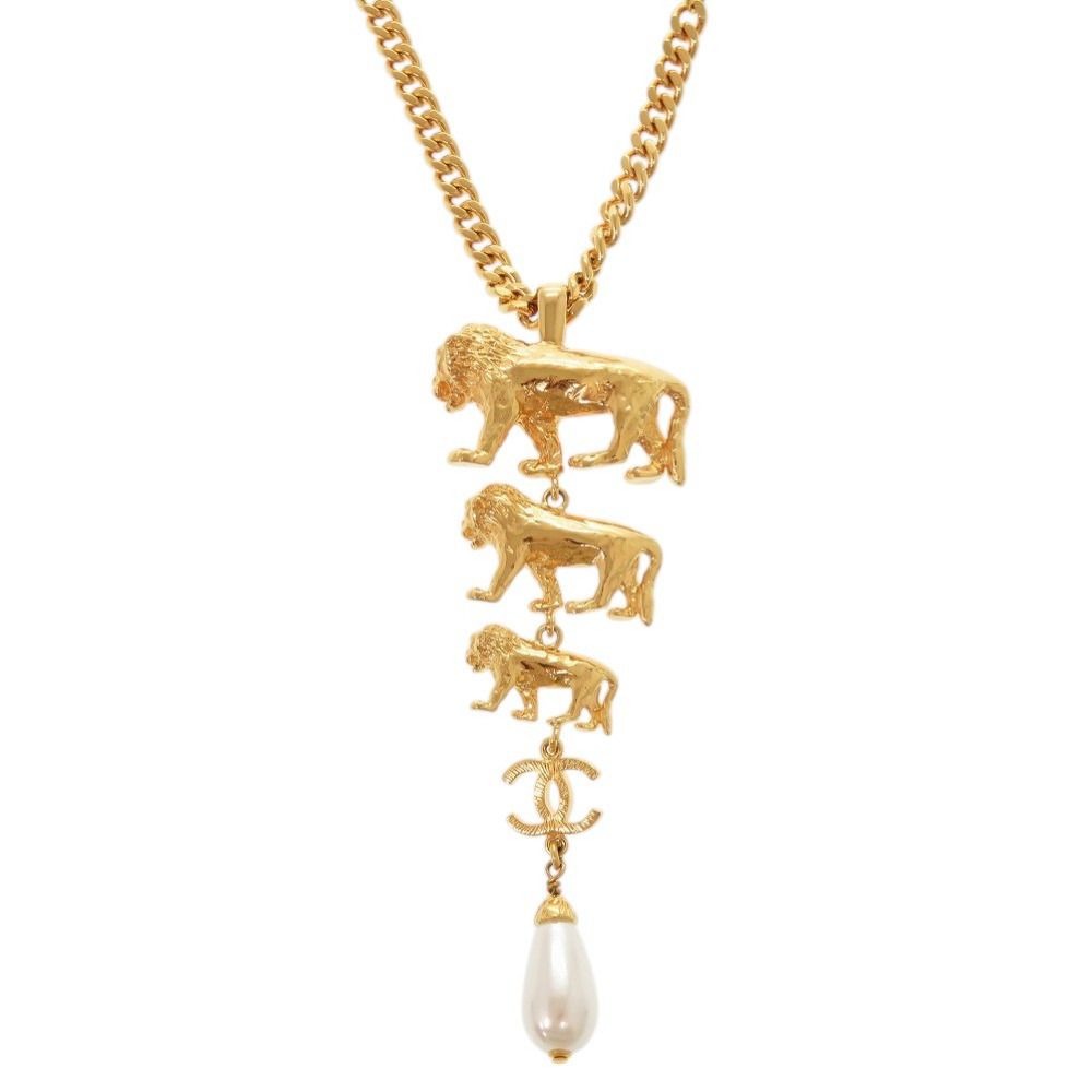 Chanel CC Logo Lion Metal Faux Pearl Gold Necklace