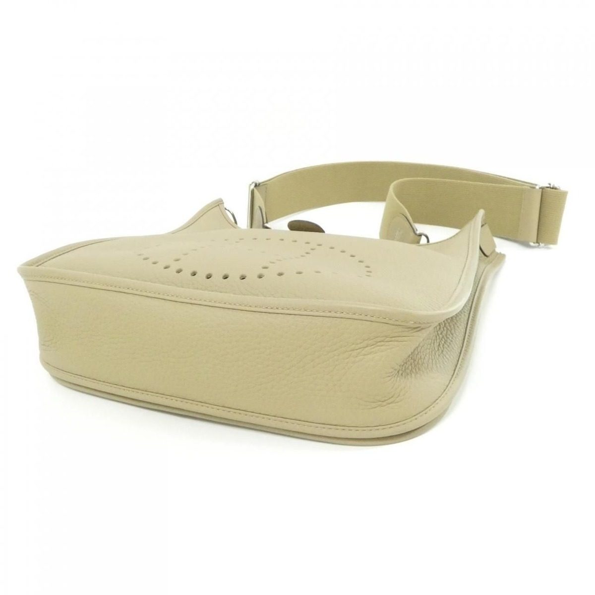 Hermes Evelyne 3 PM Shoulder Bag — view 3