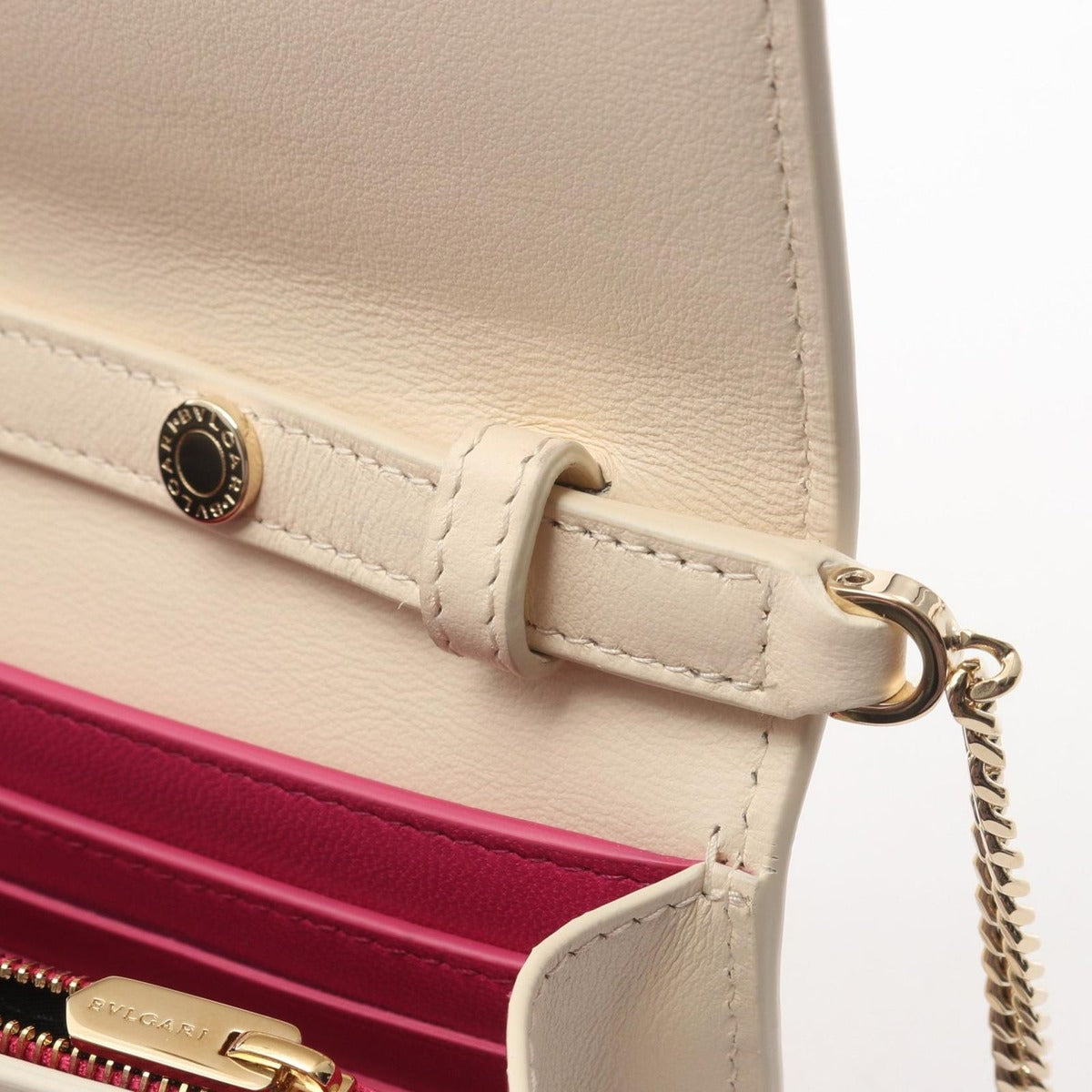 Bvlgari Shoulder Bag Infinitum Ivory Leather Logo Chain Wallet — view 7