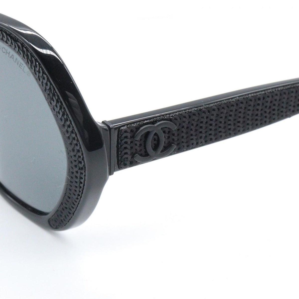 Chanel Sunglasses 888 S4 Black — view 5